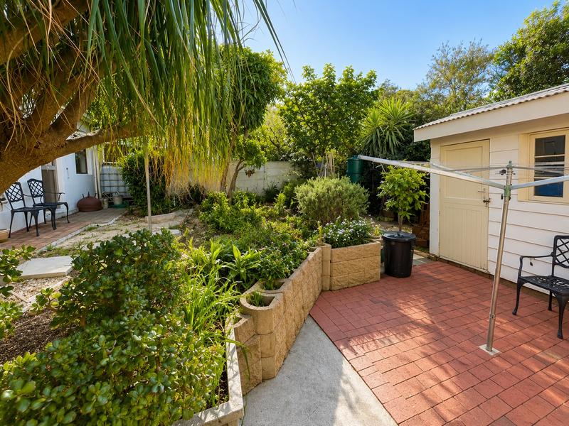 4 Bedroom Property for Sale in Beach Estate Western Cape